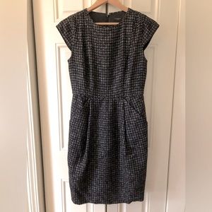 Ann Taylor Dress, Size 2 in EUC, smoke and pet free home